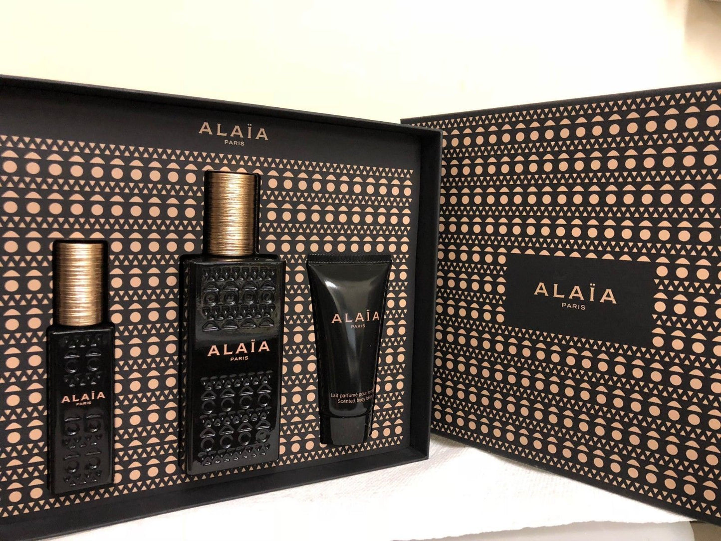 Alaia By Alaia Paris Eau De Parfum 3.3 Oz 3 Pc Gift Set For Women